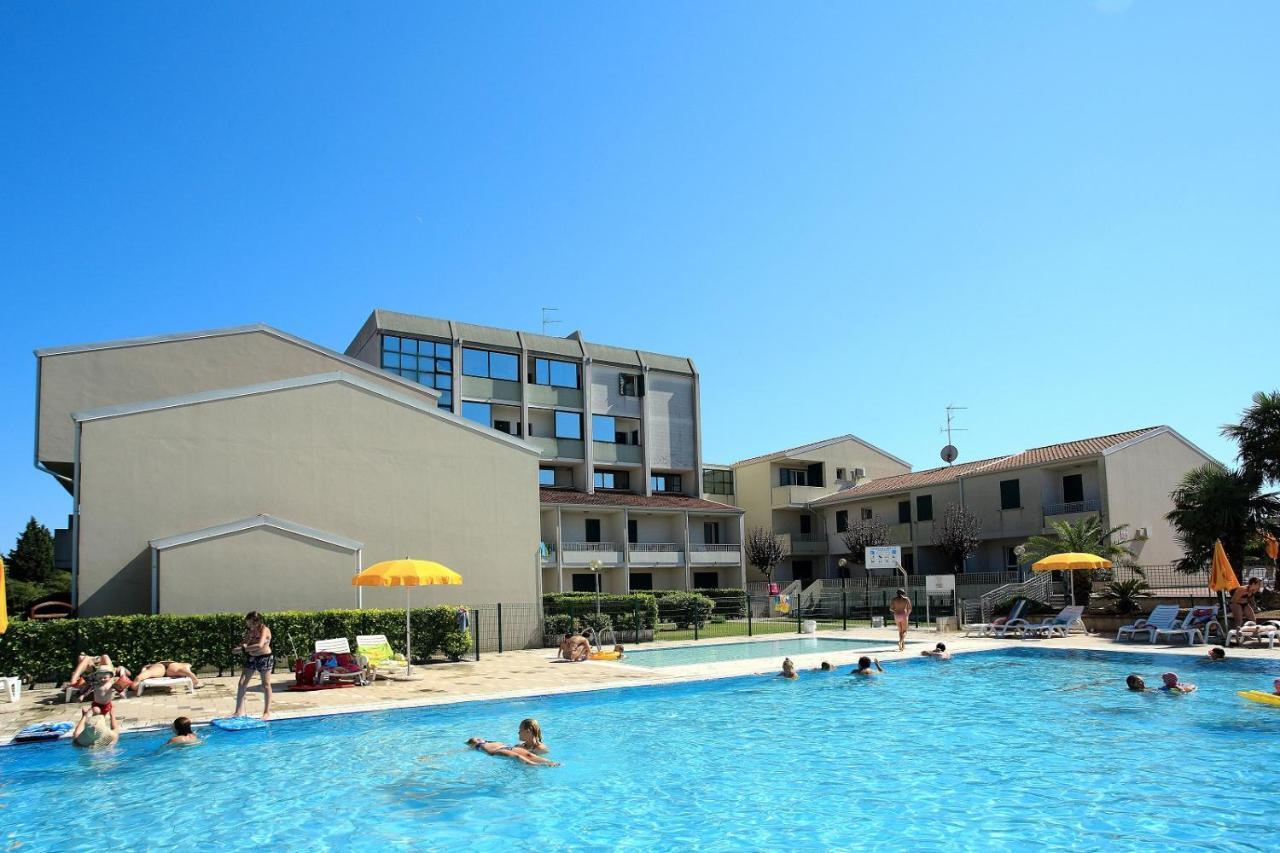 Villaggio Luna Due Caorle Bagian luar foto