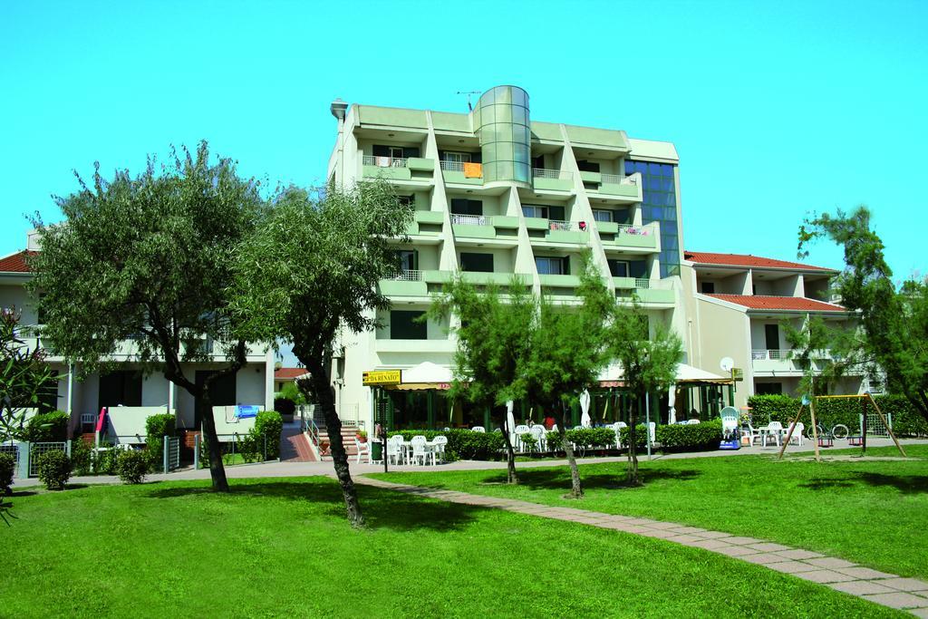 Villaggio Luna Due Caorle Bagian luar foto